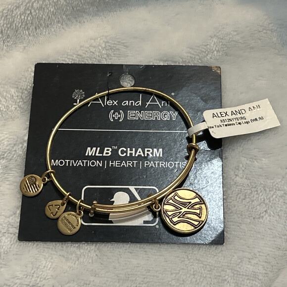 Alex and Ani New York Yankees Primary Cap Logo Charm Bangle Bracelet NWT - Picture 1 of 8